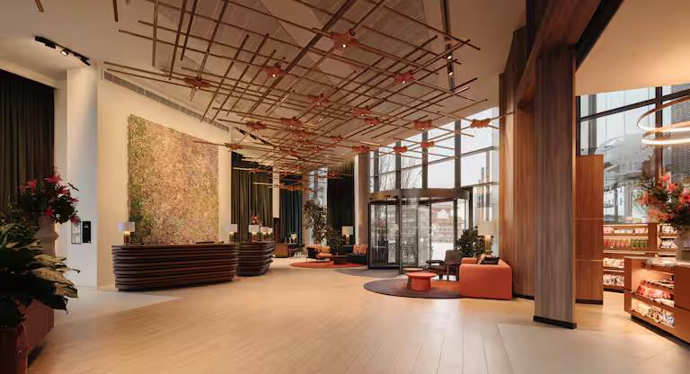 DoubleTree lobby reference